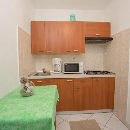 Robinson Erina Appartement Zarače