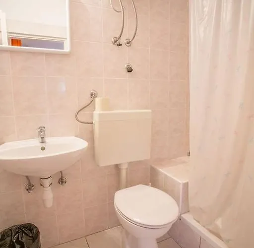 Robinson Erina Apartament Zarače