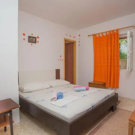 Robinson Erina Apartmán *